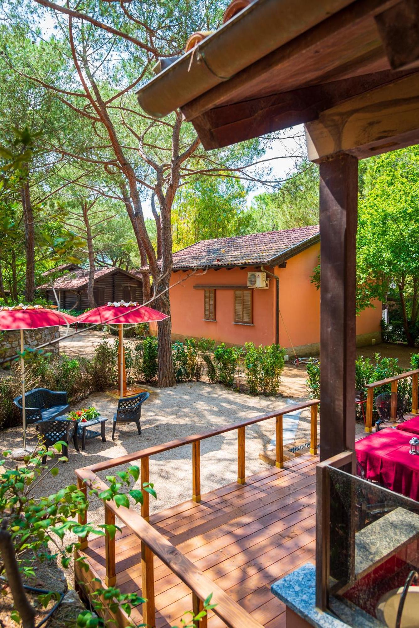 Camping Lacona Pineta Capoliveri  Exterior photo